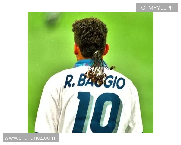 足球巨星魅力演绎阿玛尼时尚风范引领潮流新高度